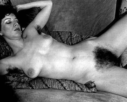 XXX Nice vintage hairy bush photo