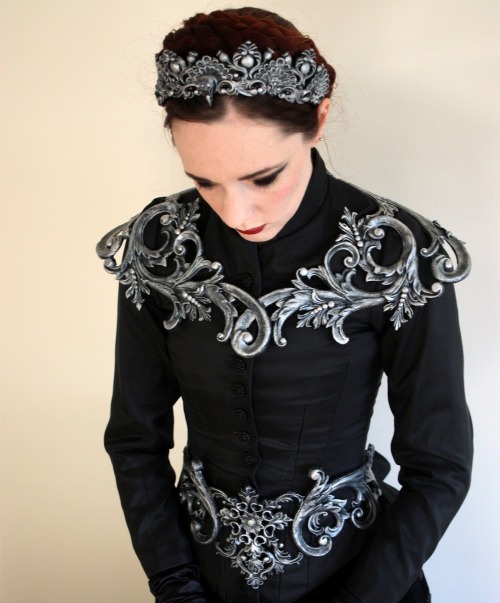 elodieunderglass: sosuperawesome:  Filigree Armor Accessories  Aconite Creations on Etsy     I feel like wearing some of these would align your sinning back into astrally good posture. Posture with consequences.  