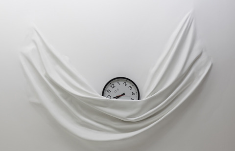 crossconnectmag:  New York-based artist Daniel Arsham‘s multimedia practice transcends