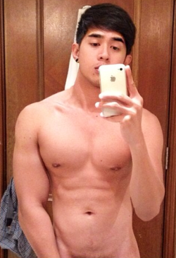 asianmusclefetish:  Original post: http://asianmusclefetish.tumblr.com