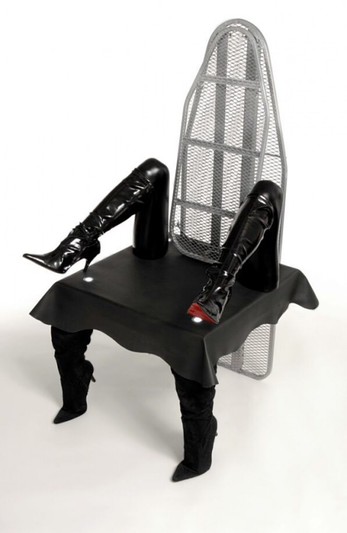 seraphs-synposia:  Bored Housewife’s Throne |  Designed by Walter Raes  ⋅⊰ⓢ⊱⋅  