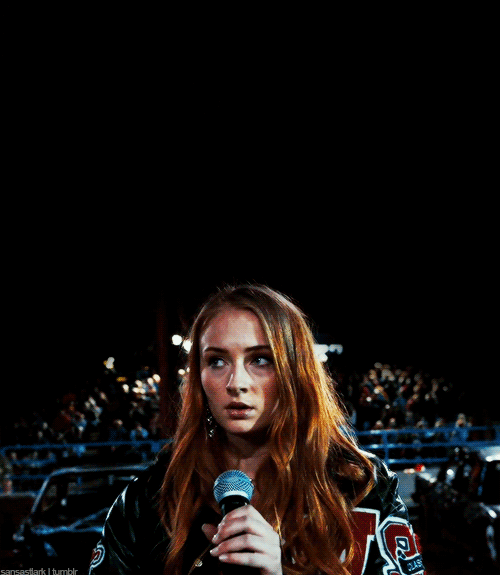 sansastlark:  Sophie Turner // 11/∞“I wanna keep my options open, I wanna do