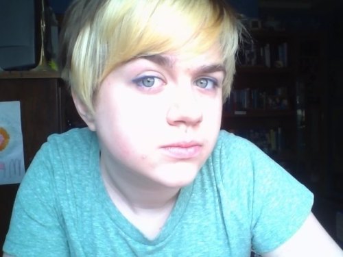 autisticwillgraham:  guess who put on makeup for the first time in 84 years 