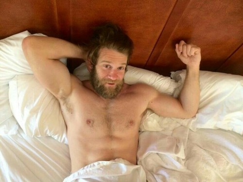 Bearded Colby Keller!