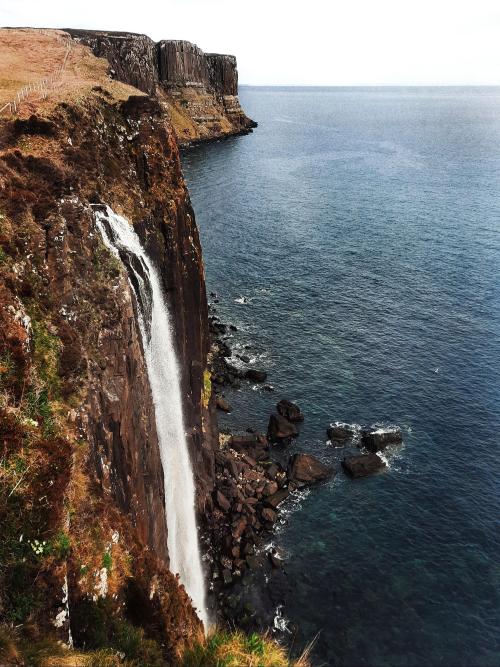 oneshotolive:  Mealt Falls crashing into the sea, Isle of Skye, Scotland. [OC] [2872x3834] 📷: I_am_person6969 