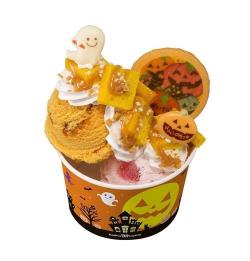therandominmyhead:  Baskin-Robbins JP “Halloween Sundaes” evoke spooky Halloween day and night, and will be available from 9/26 
