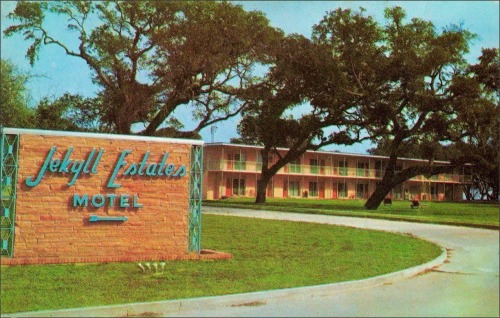 Jekyll Estates Motel, Jekyll Island, Georgia1950sunlimited@flickr