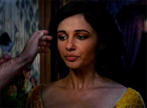 filmgifs:Naomi Scott as Princess Jasmine in Aladdin (2019) dir. Guy Ritchie