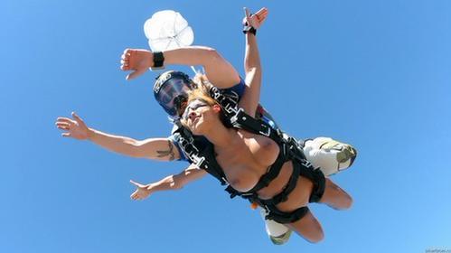 Nude Skydiving