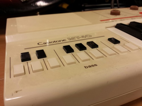 Casio Casiotone MT-40 Keyboard, 1981