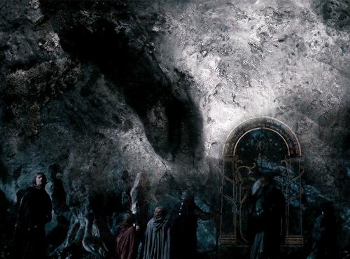 grumpierbilbo:Bilbo: Come back! It’s the light of the moon! The last moon of Autumn!Frodo: It’s a ri