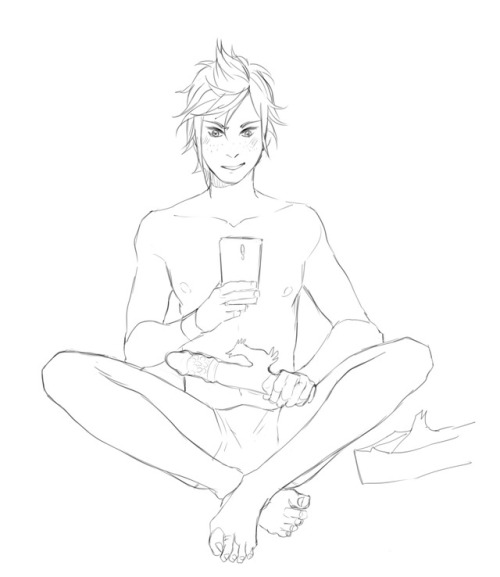 @indridasontheunicorn​ had suggested the word vibrator and we were discussing what kind Prompto woul