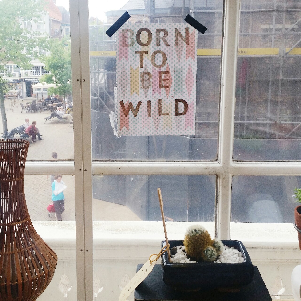 m-ikiluna:  24/07/2015// Today I found the cutest Vintage shop ever 🍑