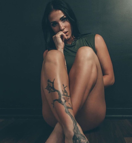hot-tattoo-girls:  http://hot-tattoo-girls.tumblr.com
