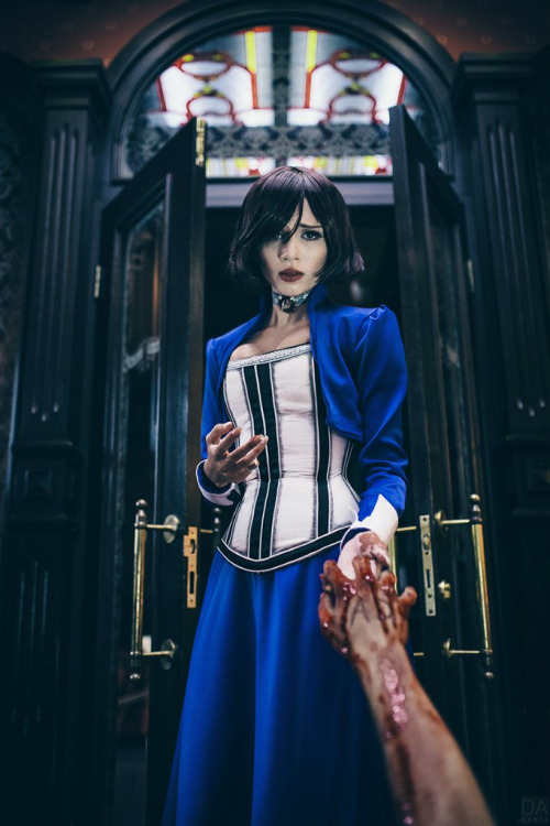 cosplayblog:  Elizabeth from Bioshock Infinite  Cosplayer: Marty [DA | TM | TW | FB | VK]  Photographer: Dzeta&Aiger  Makeup and blood: Kira Imaeva 