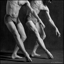 purys:  Evgeny Mokhorev, from: Ballet Royal: Arithmetics of the Ideal, 2006