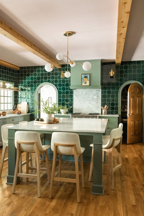 thenordroom:Green kitchen | design by Rebecca Gibbs & photos by The Good ThingsTHENORDROOM.COM -