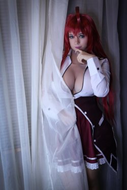 love-cosplaygirls:  Rias Gremory by Lysande