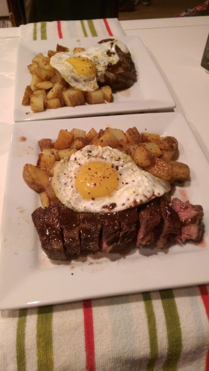 Made steak and egg with breakfast potatoes for dinner. [OC] [1520X2688]