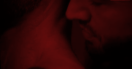 metaphoric-jizm: A little neck action never hurt anybody…… 
