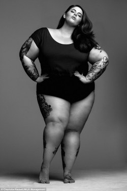 plusmodelmagazine:#‎TessHolliday‬  Looks