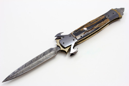 gunrunnerhell:  Burn Knives (Paul Panak) - Damascus and Mammoth Linerlock Auto
