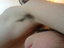 the-new-real-pitprincess:  ty-the-rope-guy:  Girls with hairy pits are ok in my book. And my girl’s gottem.  You lucky lucky soul.. bless you.. and especially her♡♡♡♡ 