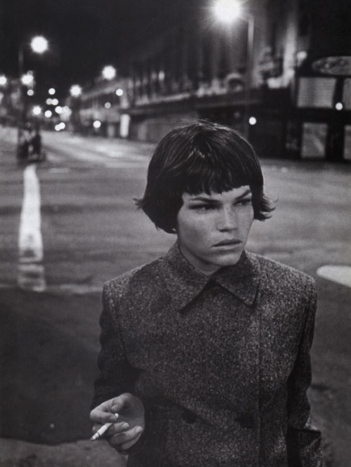 vodis:  Zoe Gazé by Peter Lindbergh for