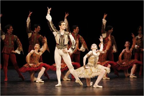  Christophe Duquenne and Isabelle Ciaravola in ‘Grand pas hongrois’ from Rudolf Noureev&