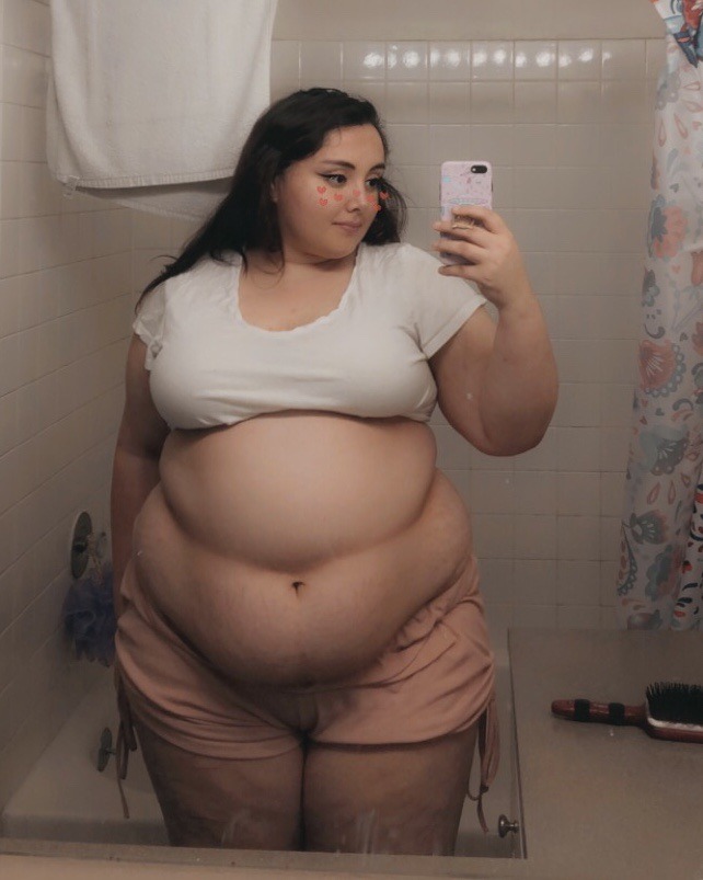 jigglybellysoftheart:m-ary-deactivated20201019:kinda super fatBro holy shit you&rsquo;re