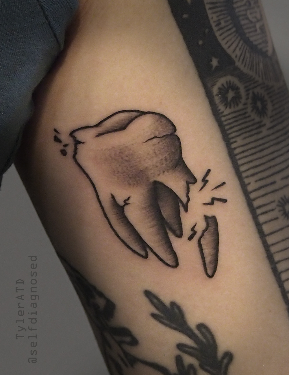 Tooth  Tattoo Abyss Montreal