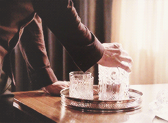 samaraweaving:  Klaroline Human AU:Caroline is a police officer asked to approach