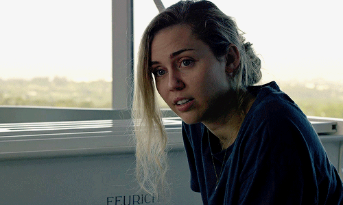 autodestruct1on:Miley Cyrus as Ashley O in Black Mirror: Rachel, Jack and Ashley Too  (2019)
