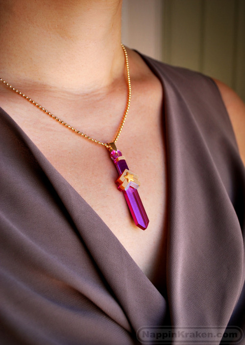 Connie&rsquo;s new sword is so cute T^T We&rsquo;ve got it in our shop (link in profile) as 