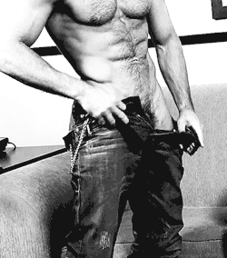 Hairymacho:  Http://Hairymacho.tumblr.com
