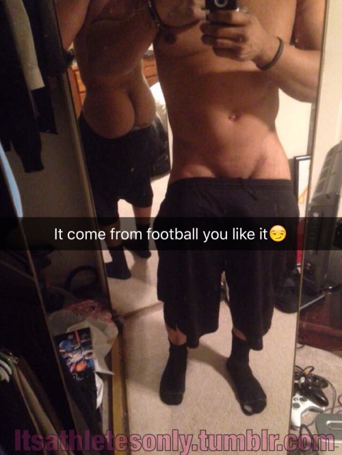 Porn Pics itsathletesonly:  Football Player Snapchat