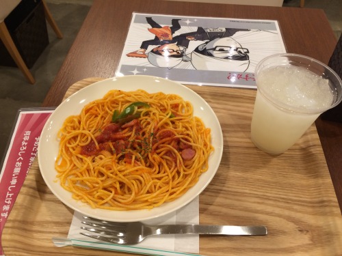 aitaikimochi:Went to the Sakamoto Desu Ga? Animega cafe yesterday, and it was pretty hilarious lol