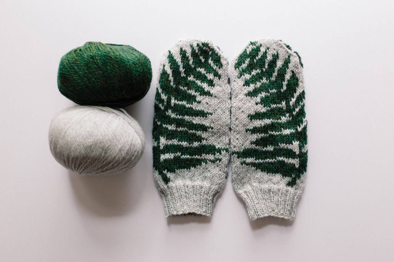 sosuperawesome: Mittens and DIY Patterns by Stephanie Balog on Etsy  See our ‘DIY’