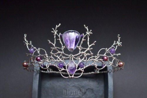 filigranka: sosuperawesome: Crowns Ithuriell on Etsy @arianaofimladris