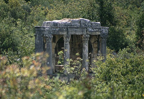 historyfilia:Greek ruins from Imbriogon, Turkey: two-story temple tomb