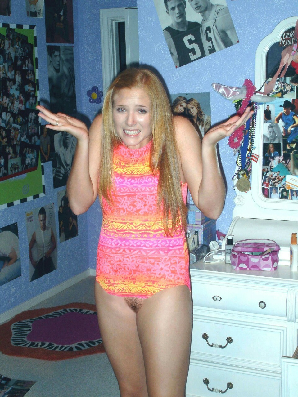Bottomless Girls I Like