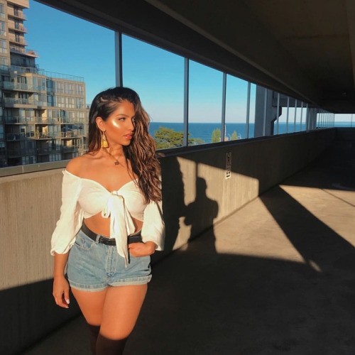 Babes in @ootdfash Search: Mia Top ✨ Lena Top + Tobi Jeans ✨ Brooke Bodysuit ✨ Rosy Bodysuit ✨ Kiana
