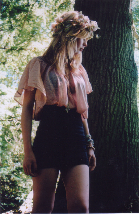 floralls:  (by Millie Clinton: www.mcphotography.org.uk) 
