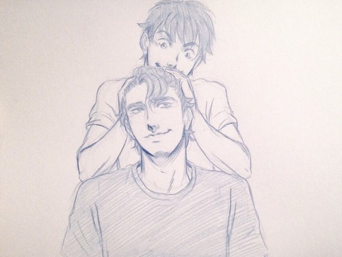 i-am-weis:  (chris has soft hair and eijun likes to play with it when it’s down)