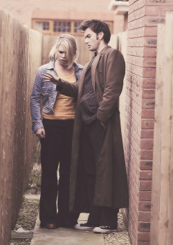 Petercapaldy:  28/30 Doctor Who Series 2 Pictures 