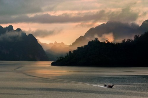 landscape-photo-graphy:Asian Landscapes by Weerapong ChaipuckThai photographer Weerapong Chaipuck tr