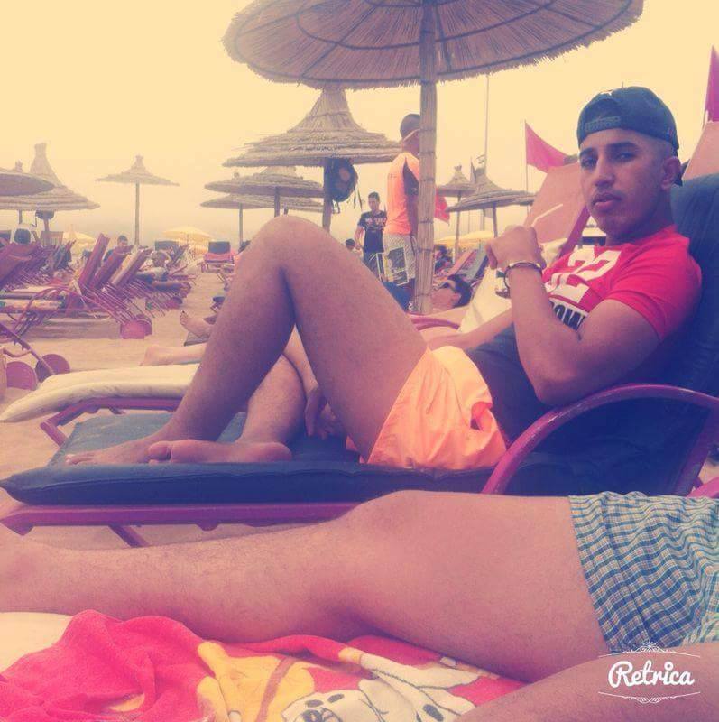 whitebois4arabmasters:  arabfeetslut:    Arab Master!