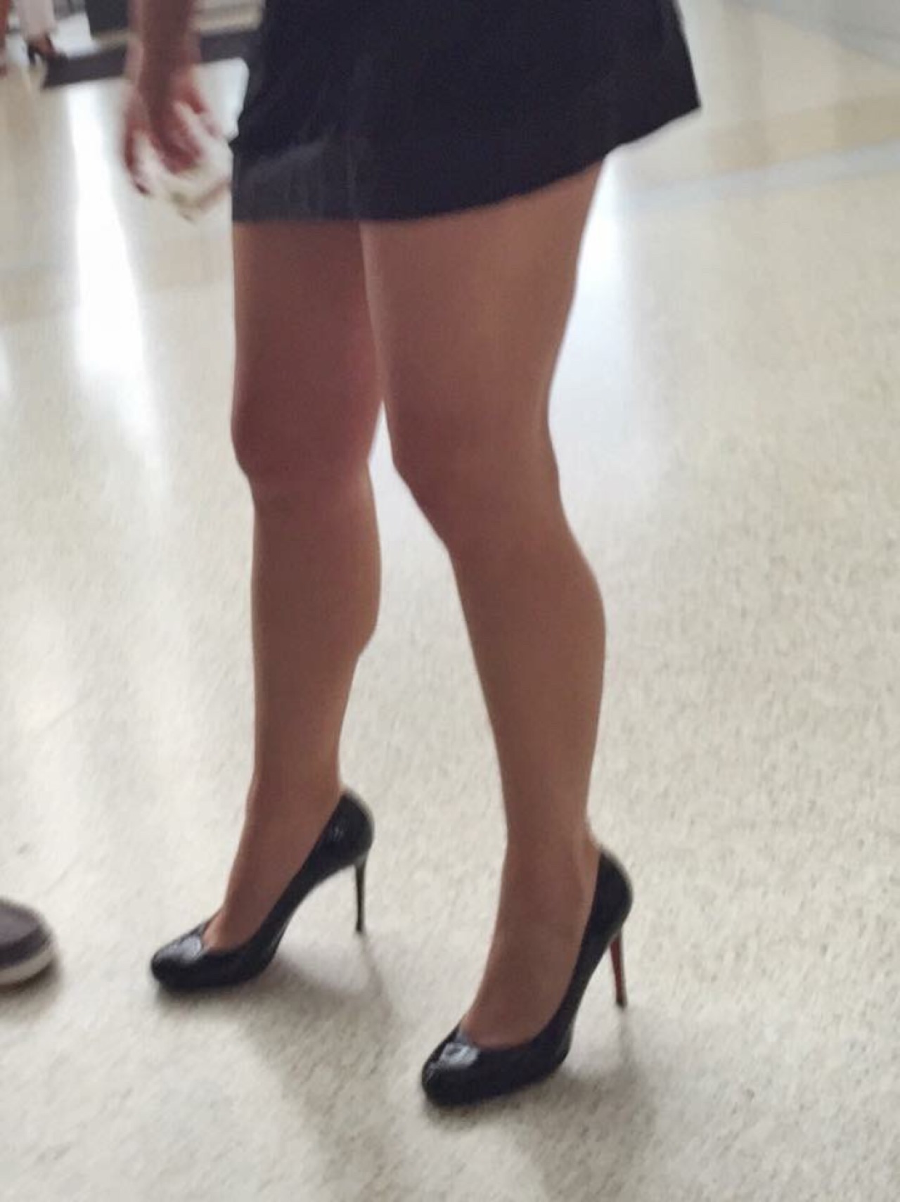 alwayslookingup:  Mary Janes at the bottom of these amazing stems.