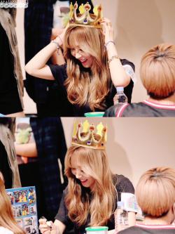 fy-moonbyul: 150627 Pink Funky Fansign cr: