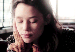 marianhwkes:– so, are you gonna tell me where you’re from?– so many places,